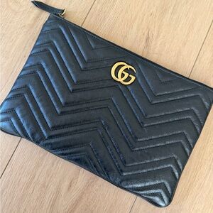 Gucci Azalea Calfskin Matelasse Heart GG Marmont Zip Pouch Black
